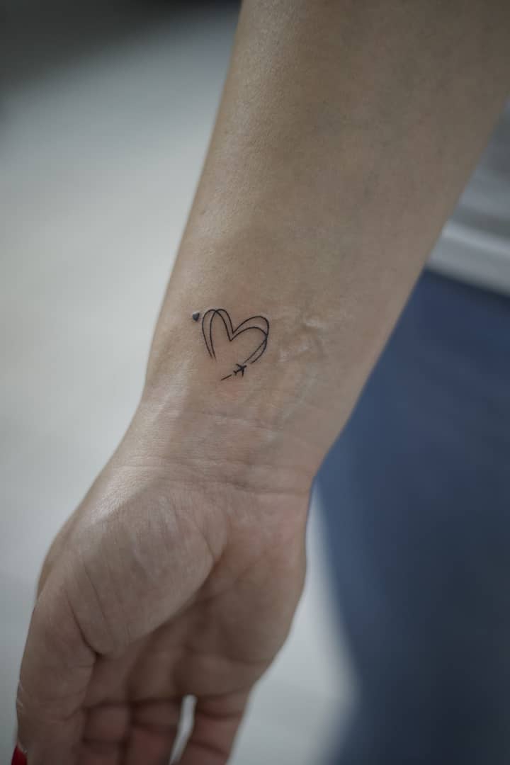 Tattoo MINIMALISM — MINIMALISM, Warszawa